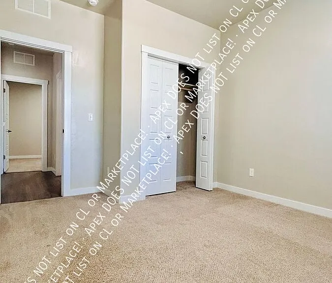 1354 E Argence St — Photo 9