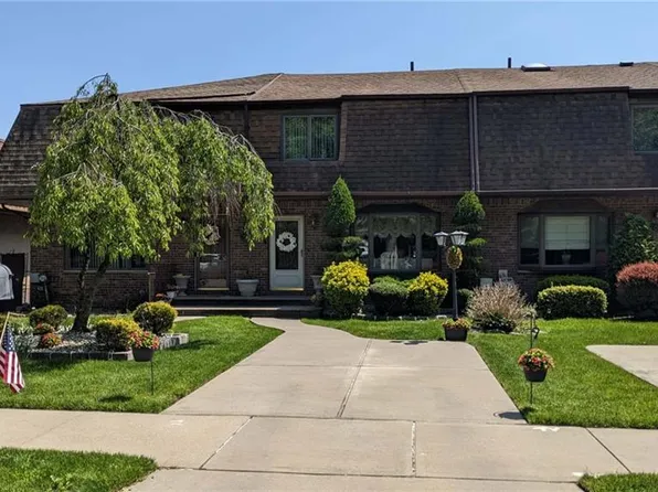 824 Sheldon Ave, Staten Island, NY 10309