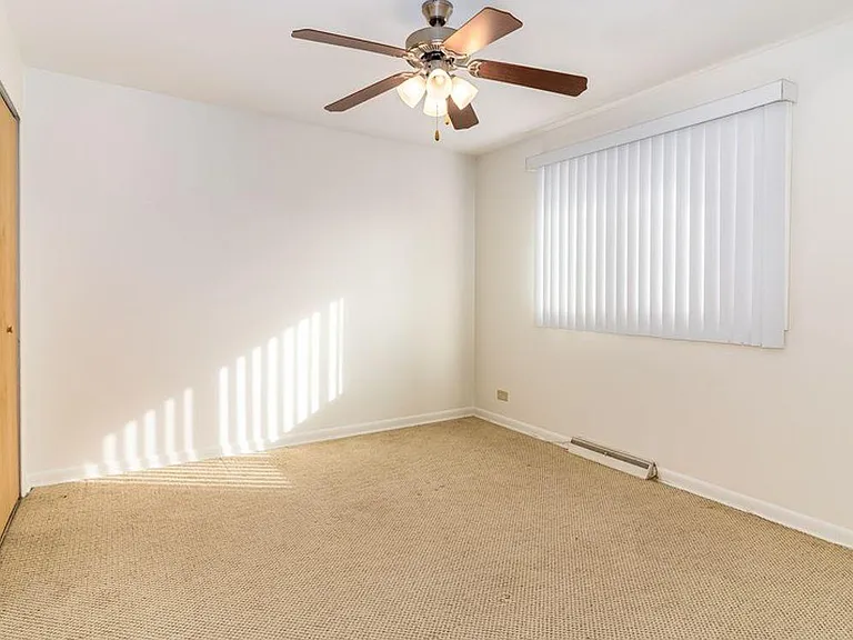 615 Maple Ct #615 MAPLE CT — Photo 4