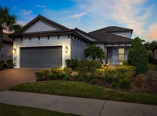 8520 Grand Alberato Rd, Tampa, FL 33647