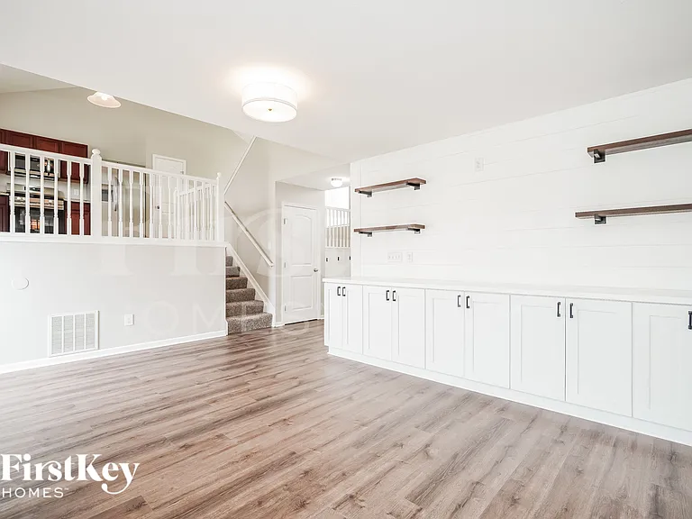 5584 Lanterns Way — Photo 5
