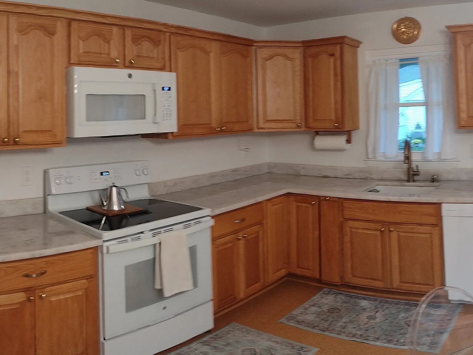 2 bed, $3,175 — Photo 3