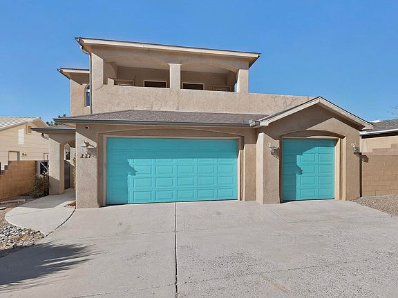 3rd image of 227 Monte Largo Dr NE