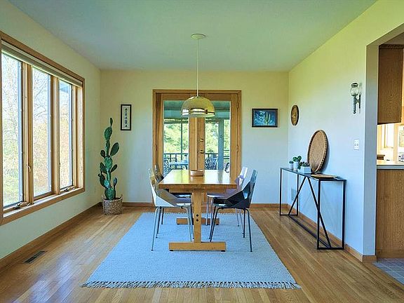 5th image of 4111 Penfield Ct S