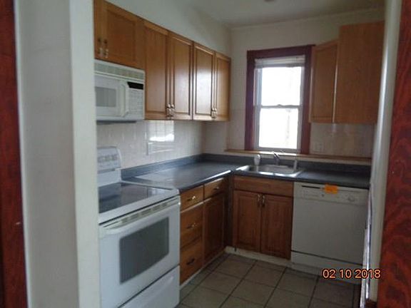 3rd image of 67 Hood St #1