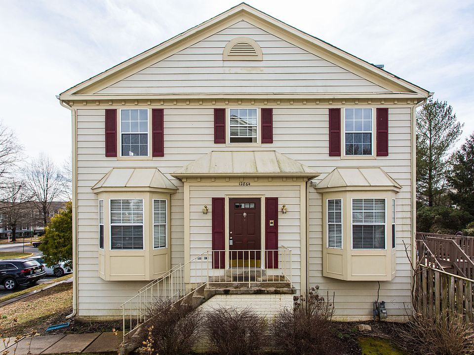 1st image of 12864 Hyannis Ln