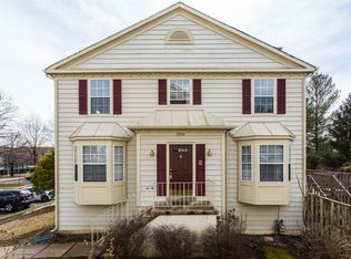 12864 Hyannis Ln, Woodbridge, VA 22193