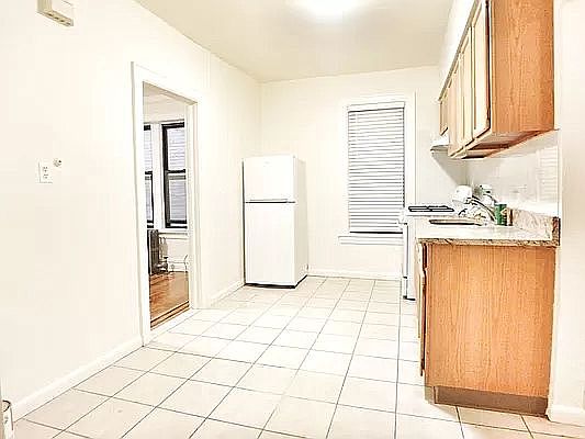 4th image of 26-24 29th St #1F