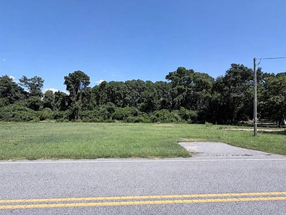1st image of 605 E Sam Harrell Rd
