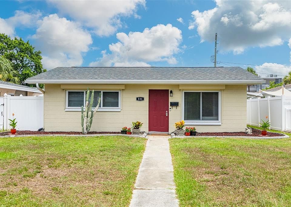 1st image of 531 75TH AVENUE N