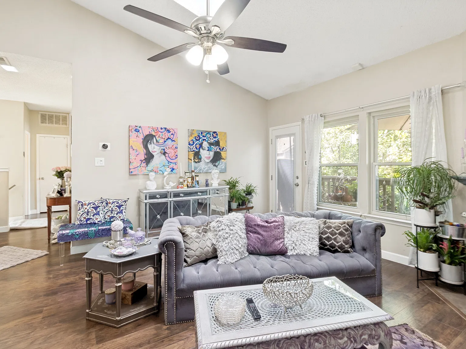 2 bed, 1115 sqft, $2,000 — Photo 3
