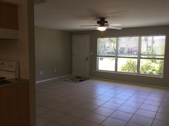 5th image of 615 Verbenia Dr