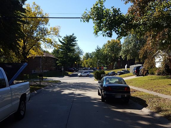 4th image of 1226 Glenmeade Dr
