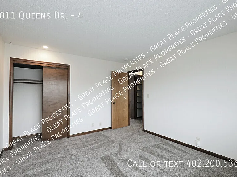 6011 Queens Dr #4 — Photo 28