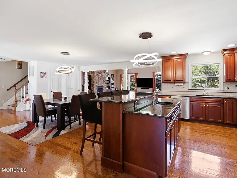 39 Hilltop Rd — Photo 19