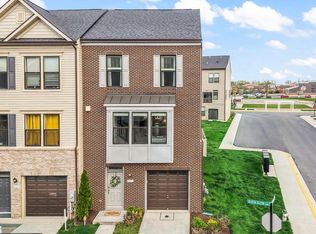 4925 Vista Glen Ln, Lanham, MD