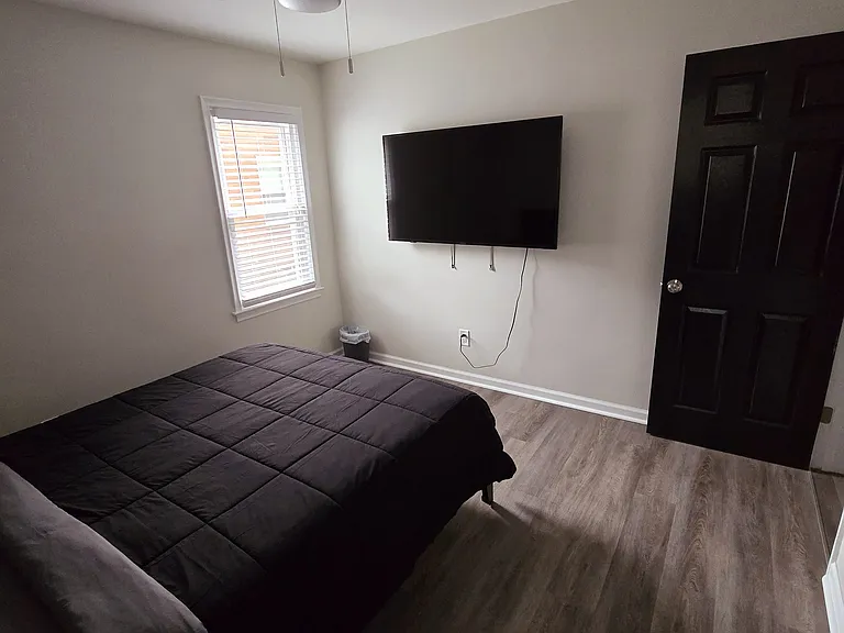8227 Parkland — Photo 7