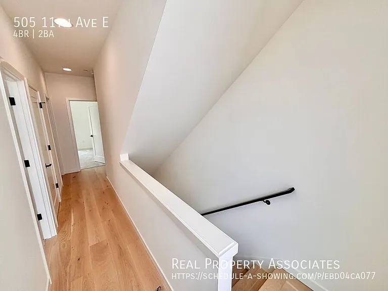 505 11th Ave E — Photo 16