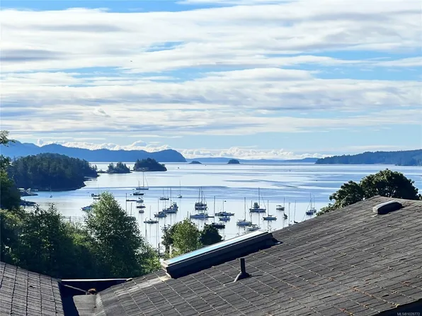 133 Corbett Rd #14, Saltspring Island, BC V8K 2W6