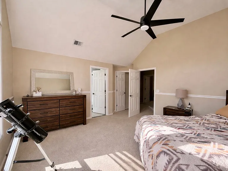 1922 NW New Hope Ct — Photo 11