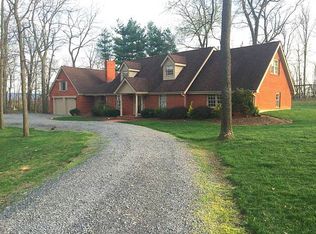 44 Earle Rd, Charles Town, WV 25414