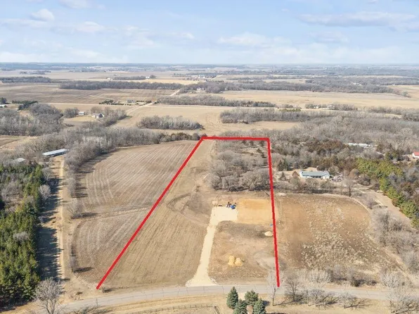 Otero Ave, Hastings, MN 55033