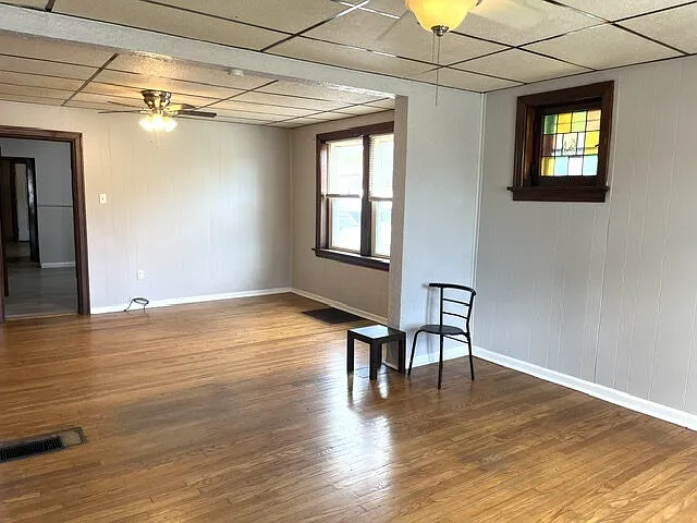 1 bed, 1.0 bath, $950 — Photo 2