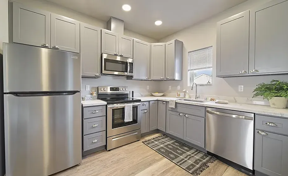 2 bed, 781 sqft, $1,895 — Photo 3