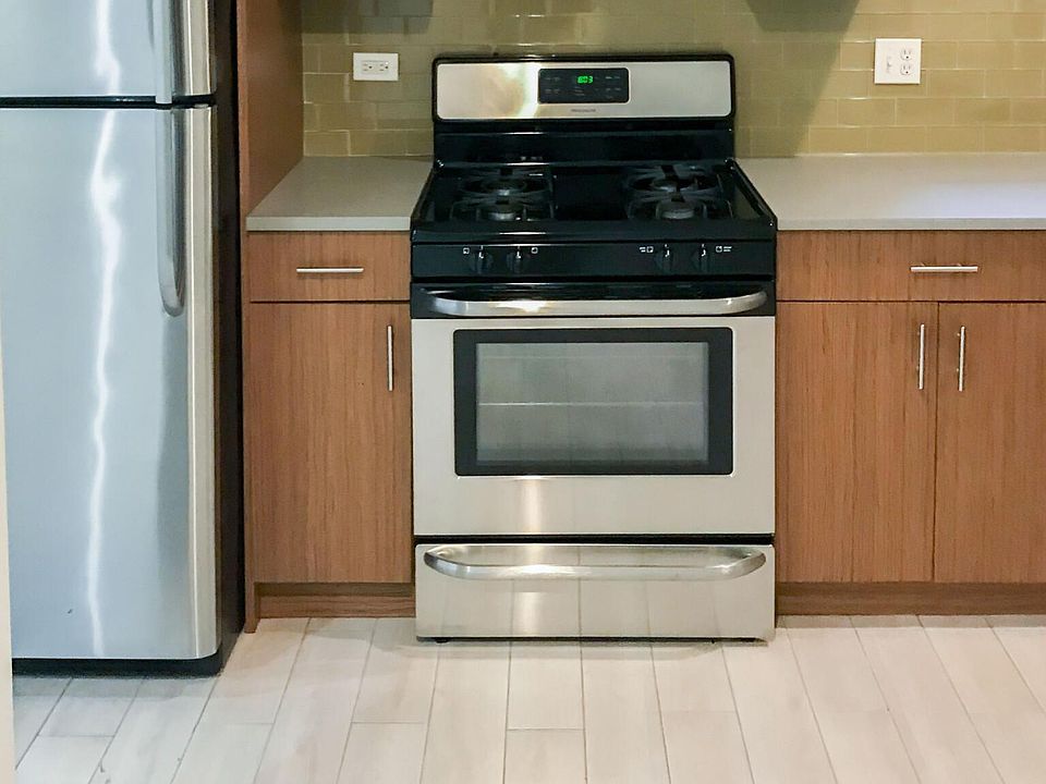 1st image of 3716 N Wilton Ave #1