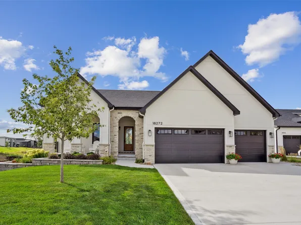 18272 Tanglewood Dr, Clive, IA 50325