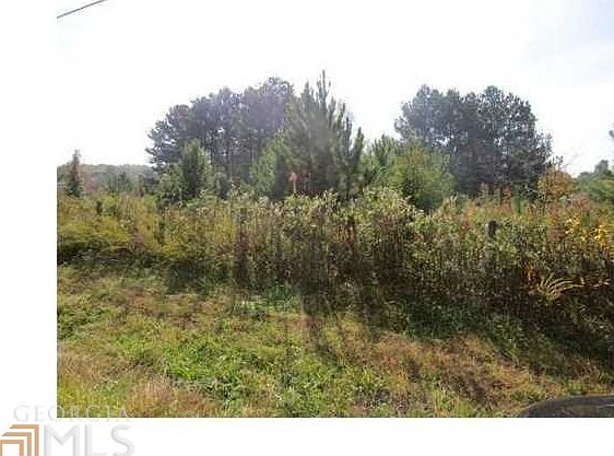 Super location near Hwy 369 & Hwy 20 yet on quiet road for the best of both worlds!