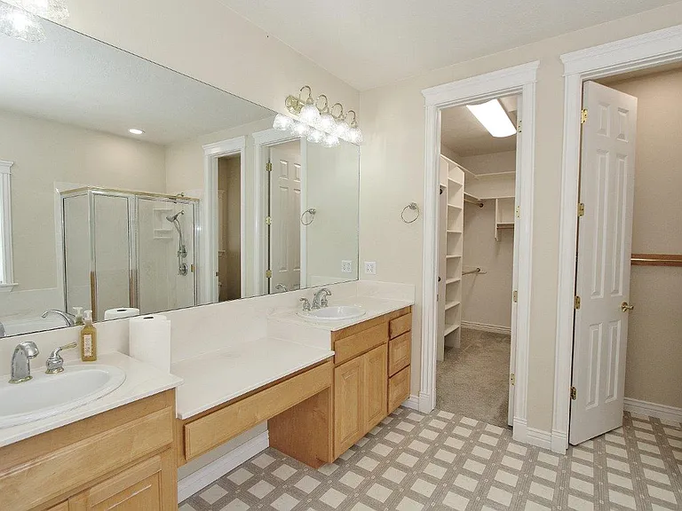 4109 E Man O War Dr — Photo 27