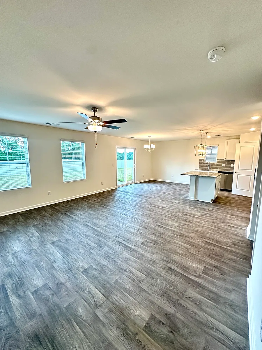 Open floor plan - 6039 Willutuck Dr