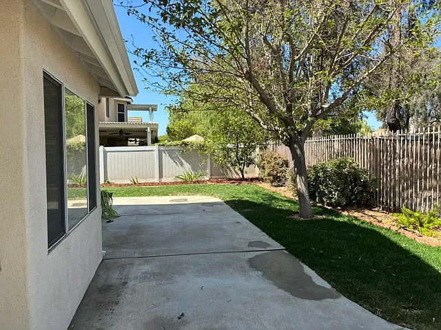 39645 Willowbend Dr — Photo 16