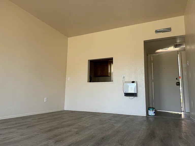 2602 N Fresno St #2 — Photo 5