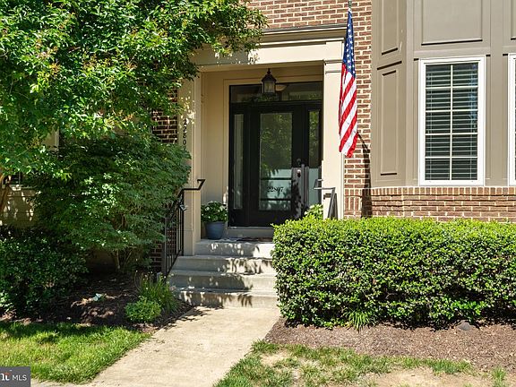 2nd image of 22807 Breezy Hollow Dr