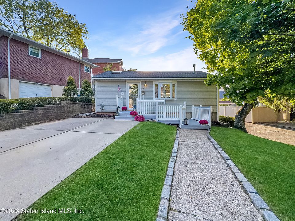 1st image of 24 Duer Ln