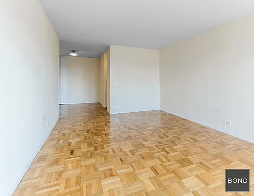 Rented by Bond New York | media 11