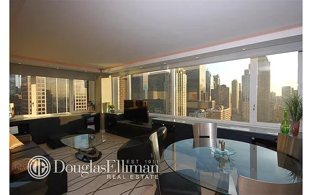 Rented by Douglas Elliman | media 47