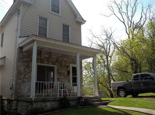 1037 Uvilla St, Pittsburgh, PA 15220