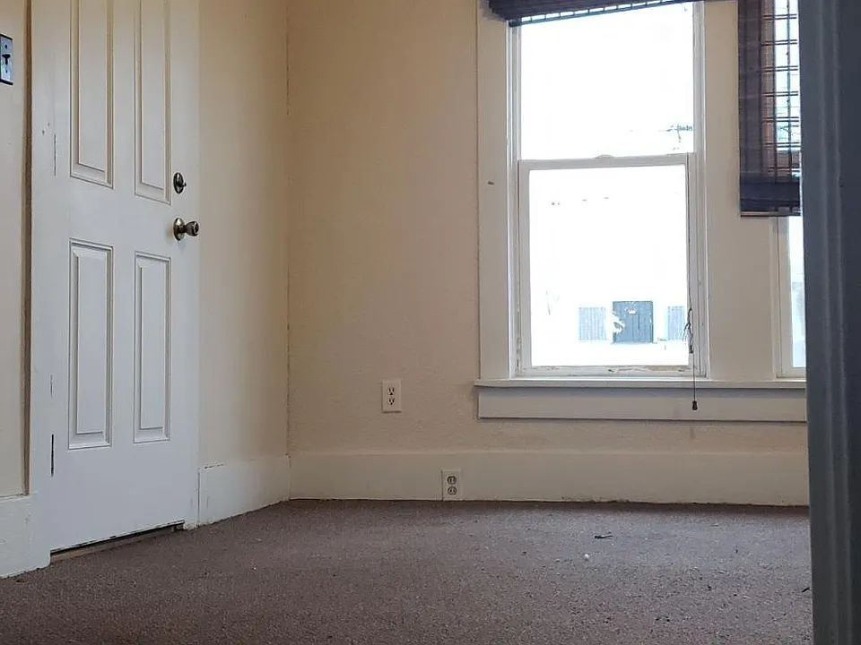 Family room - carpet to be replaced