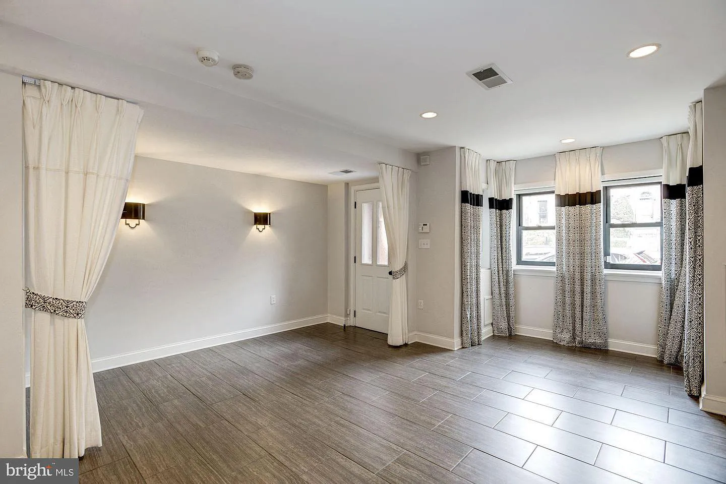 2022 N St NW - B — Photo 1