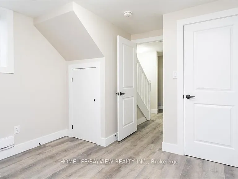 164 Penetanguishene Rd W #BSMNT — Photo 7