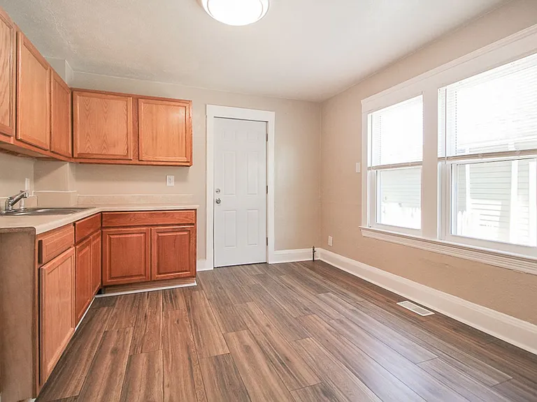 7212 Dearborn Ave — Photo 18
