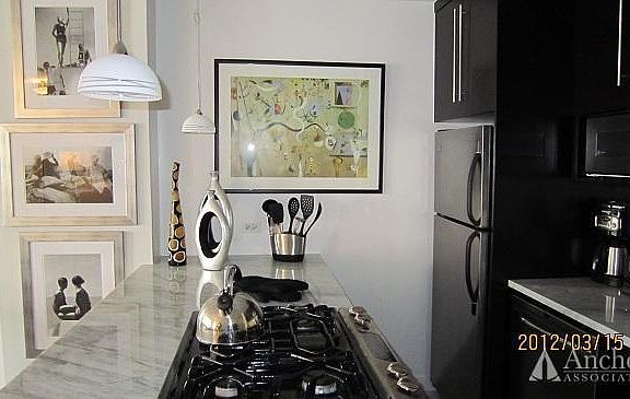 5th image of 1991 Broadway APT 12B