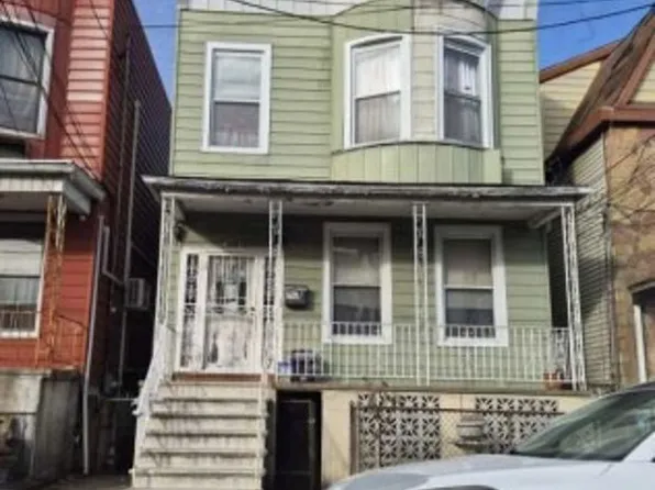 4239 Byron Ave, Bronx, NY 10466