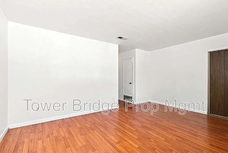 3414 6th Ave — Photo 2