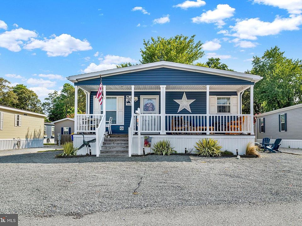 1st image of 26018 Dogwood Ln