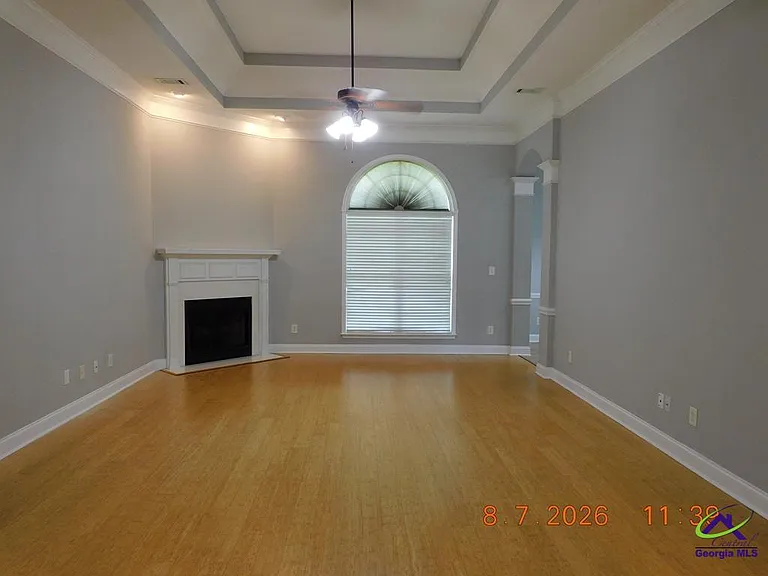 208 Loudon Hill Dr — Photo 2