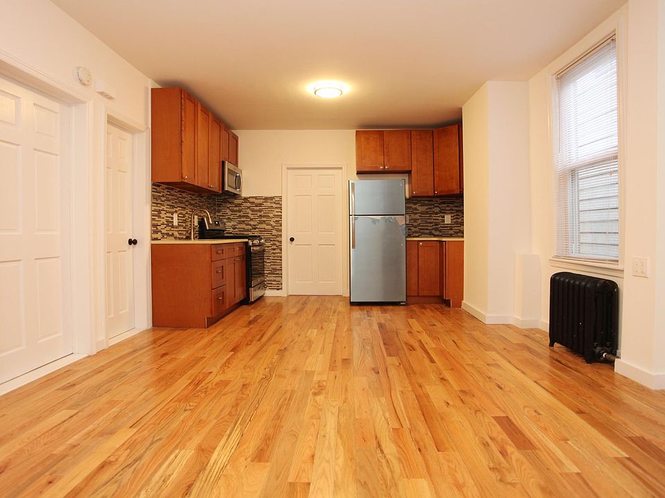 1st image of 6841 76th St #2